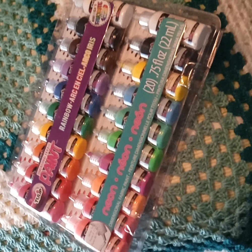 Tulip Fabric Paint Set